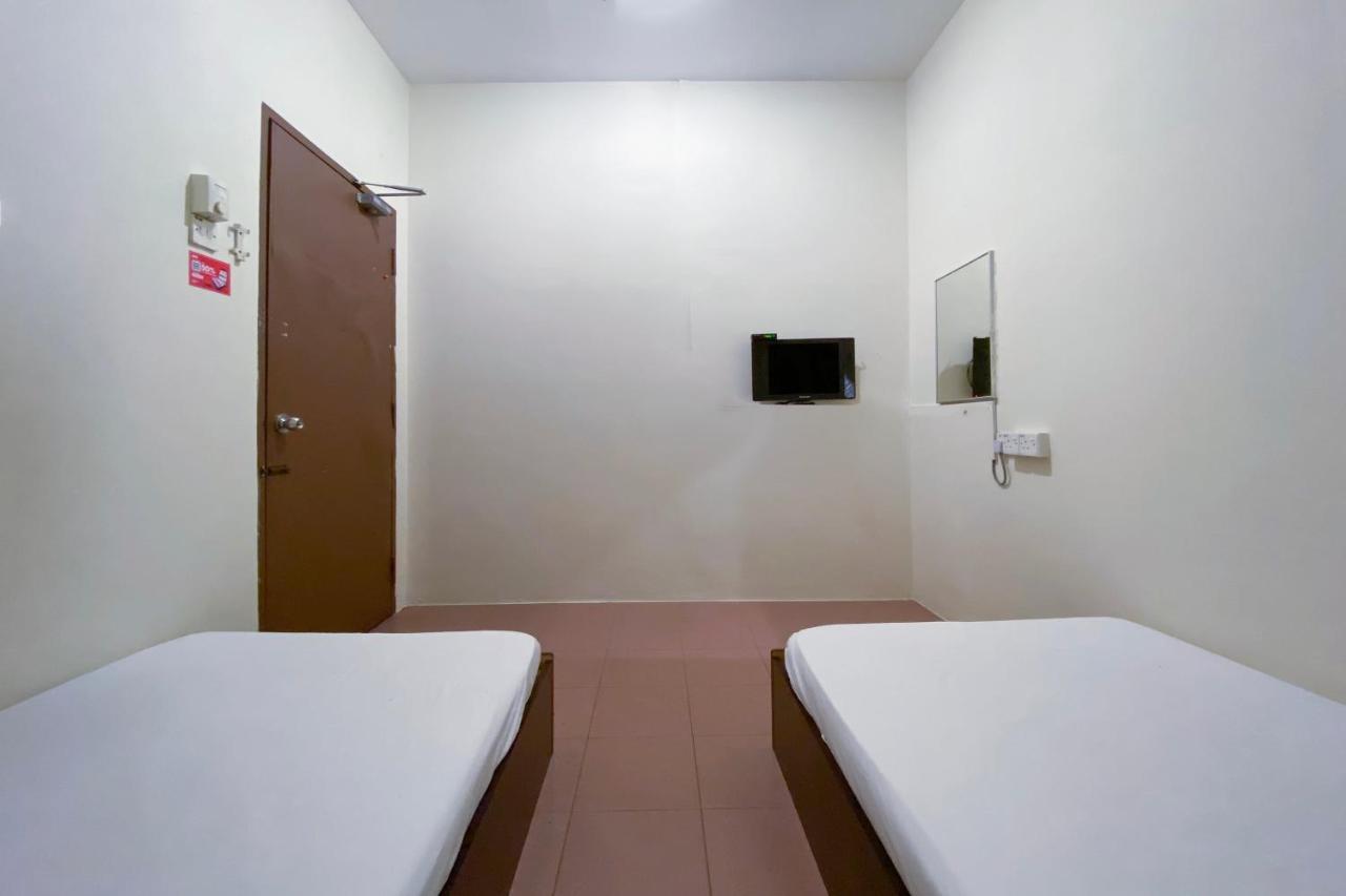Spot On 89907 Motel Impian Seri Manjung Εξωτερικό φωτογραφία