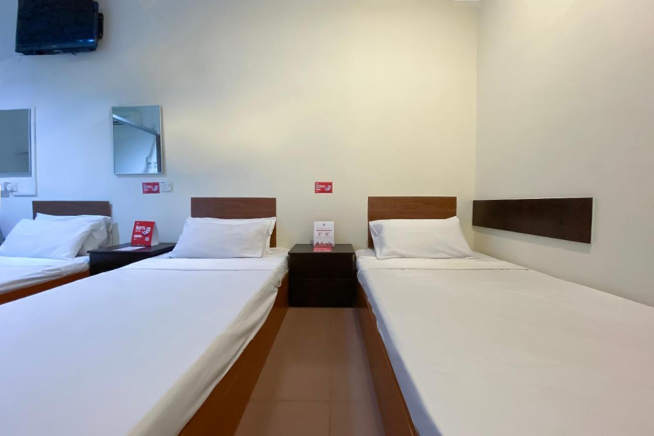 Spot On 89907 Motel Impian Seri Manjung Εξωτερικό φωτογραφία