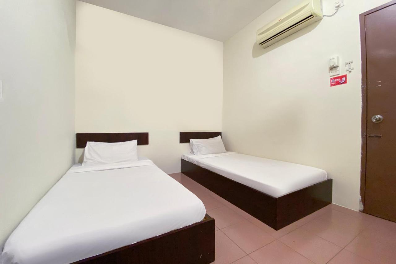 Spot On 89907 Motel Impian Seri Manjung Εξωτερικό φωτογραφία