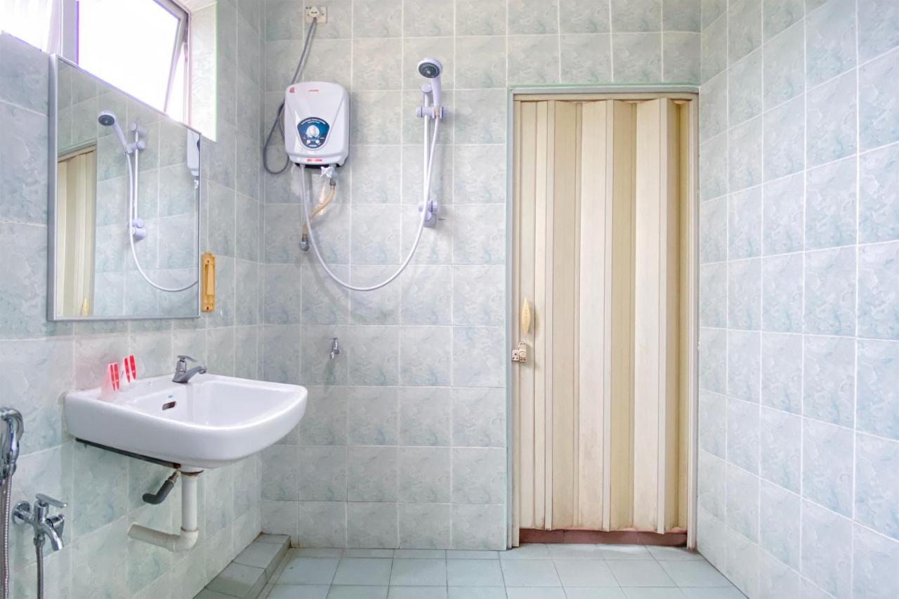 Spot On 89907 Motel Impian Seri Manjung Εξωτερικό φωτογραφία