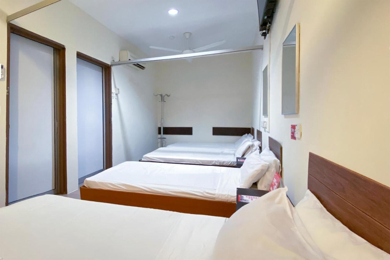Spot On 89907 Motel Impian Seri Manjung Εξωτερικό φωτογραφία