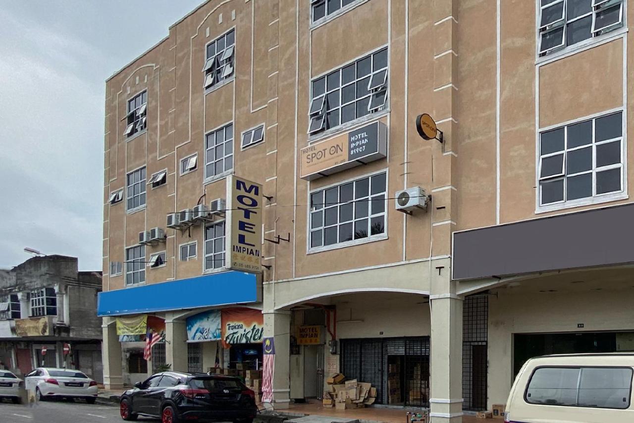 Spot On 89907 Motel Impian Seri Manjung Εξωτερικό φωτογραφία