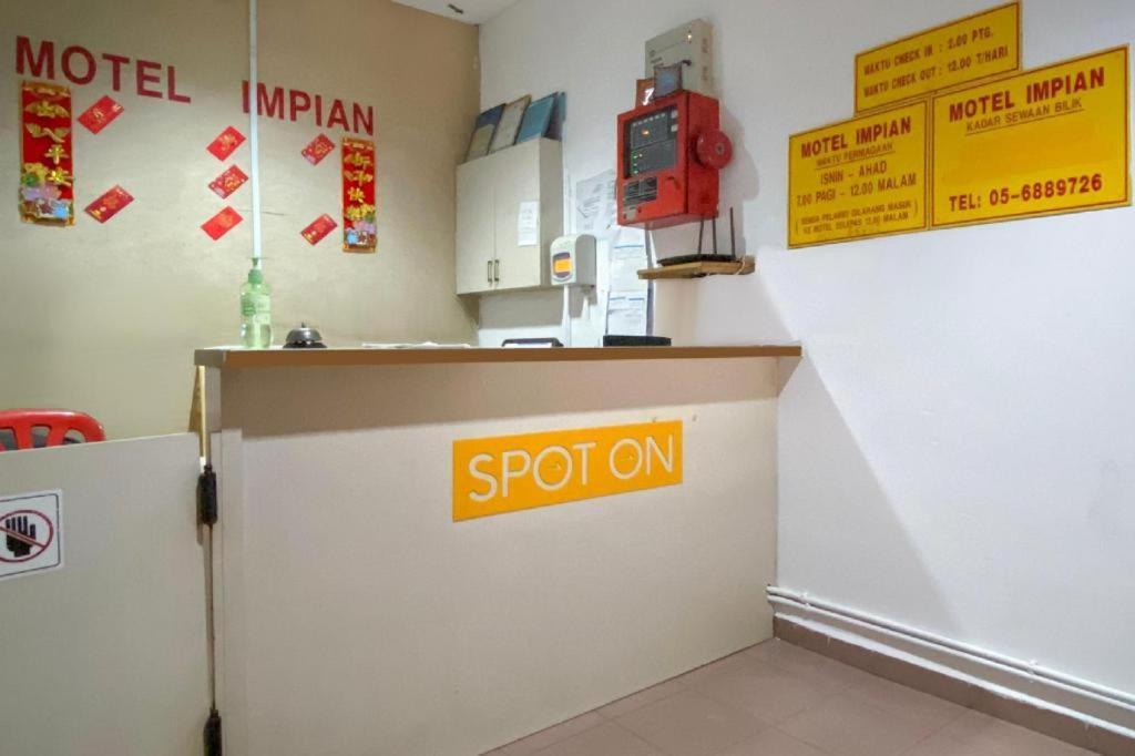 Spot On 89907 Motel Impian Seri Manjung Εξωτερικό φωτογραφία
