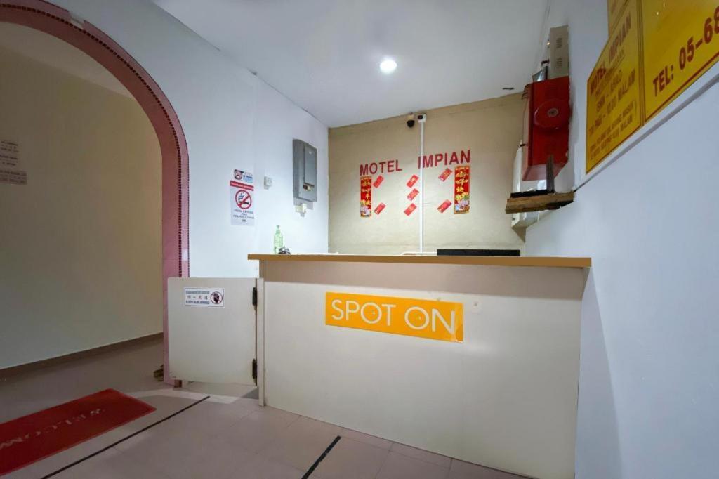 Spot On 89907 Motel Impian Seri Manjung Εξωτερικό φωτογραφία