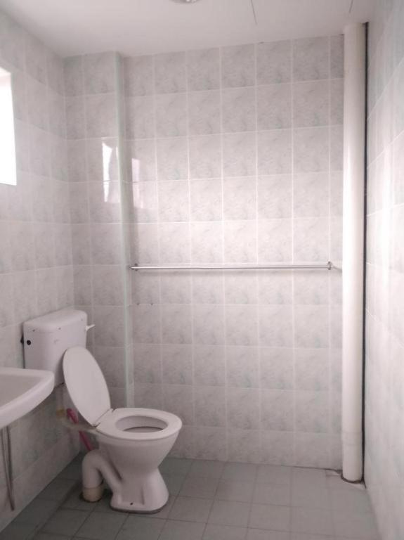 Spot On 89907 Motel Impian Seri Manjung Εξωτερικό φωτογραφία