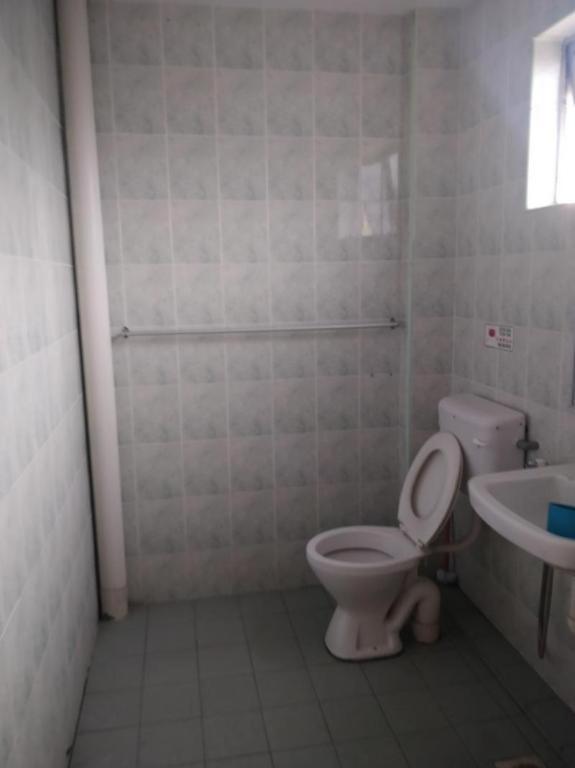 Spot On 89907 Motel Impian Seri Manjung Εξωτερικό φωτογραφία