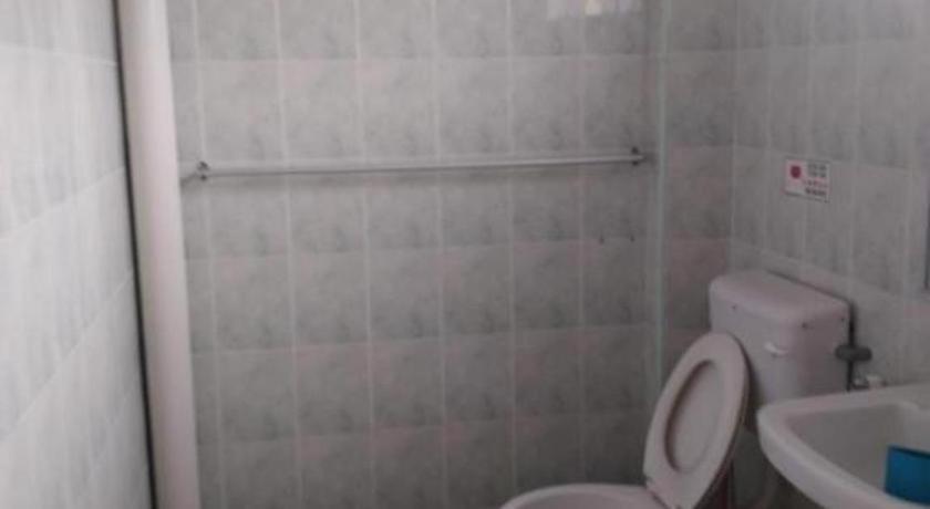 Spot On 89907 Motel Impian Seri Manjung Εξωτερικό φωτογραφία